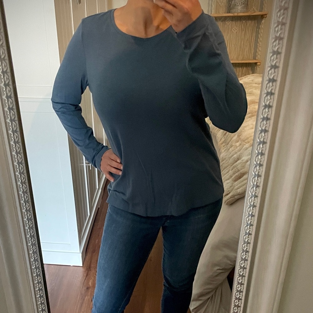 New Banana Republic Timeless Long-Sleeve Blue Shirt